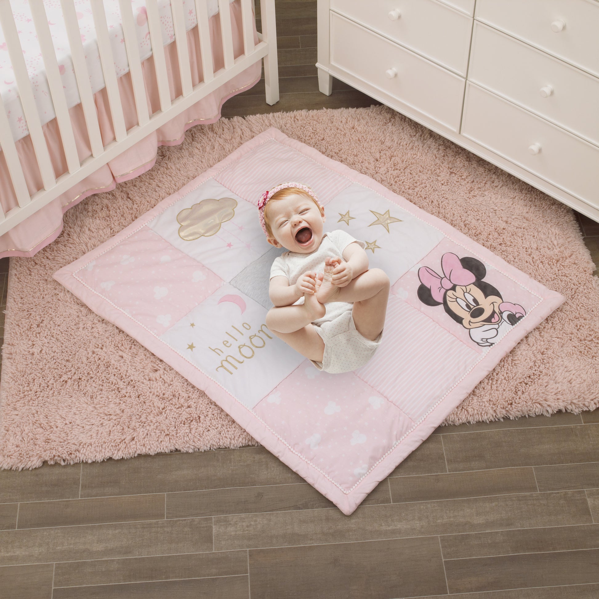 Disney Minnie Mouse Twinkle Twinkle Minnie Pink, White and Metallic Gold 3 Piece Crib Bedding Set