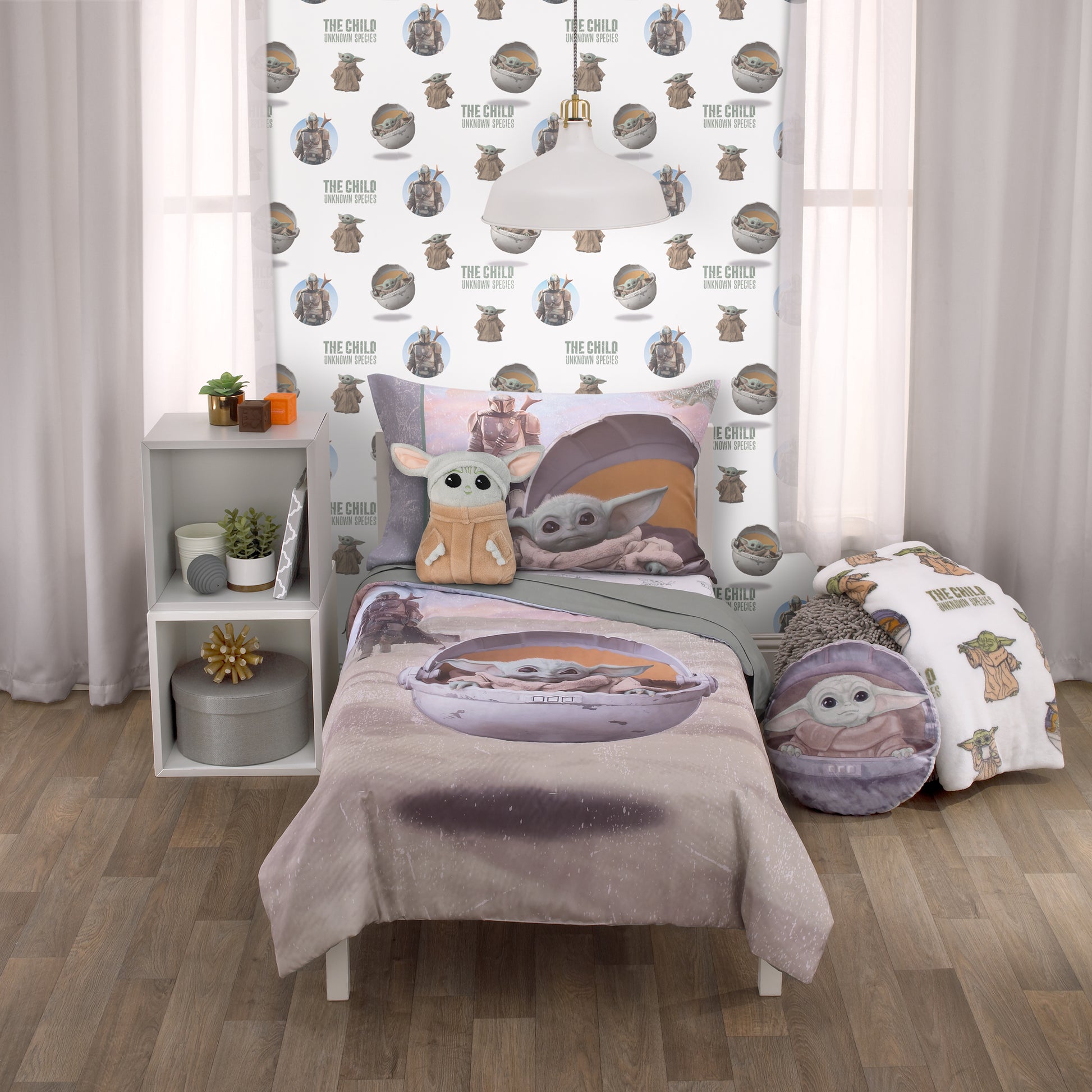 Star Wars The Mandalorian "The Child" Green, Tan, White 4 Piece Toddler Bed Set - Comforter, Fitted Bottom Sheet, Flat Top Sheet, Reversible Pillowcase