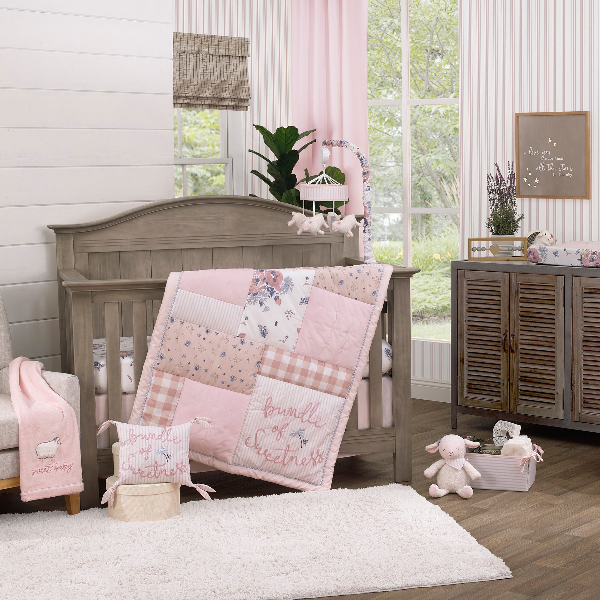 NoJo Farmhouse Chic Pink and White Gingham 'Bundle of Sweetness' Florals 100% Cotton Photo Op Nursery Fitted Crib Sheet