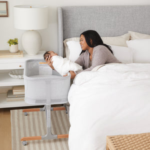 Skip Hop Cozy-Up 2-in-1 Bedside Sleeper Pink and White Clouds 100% Cotton Fitted Bassinet Sheet