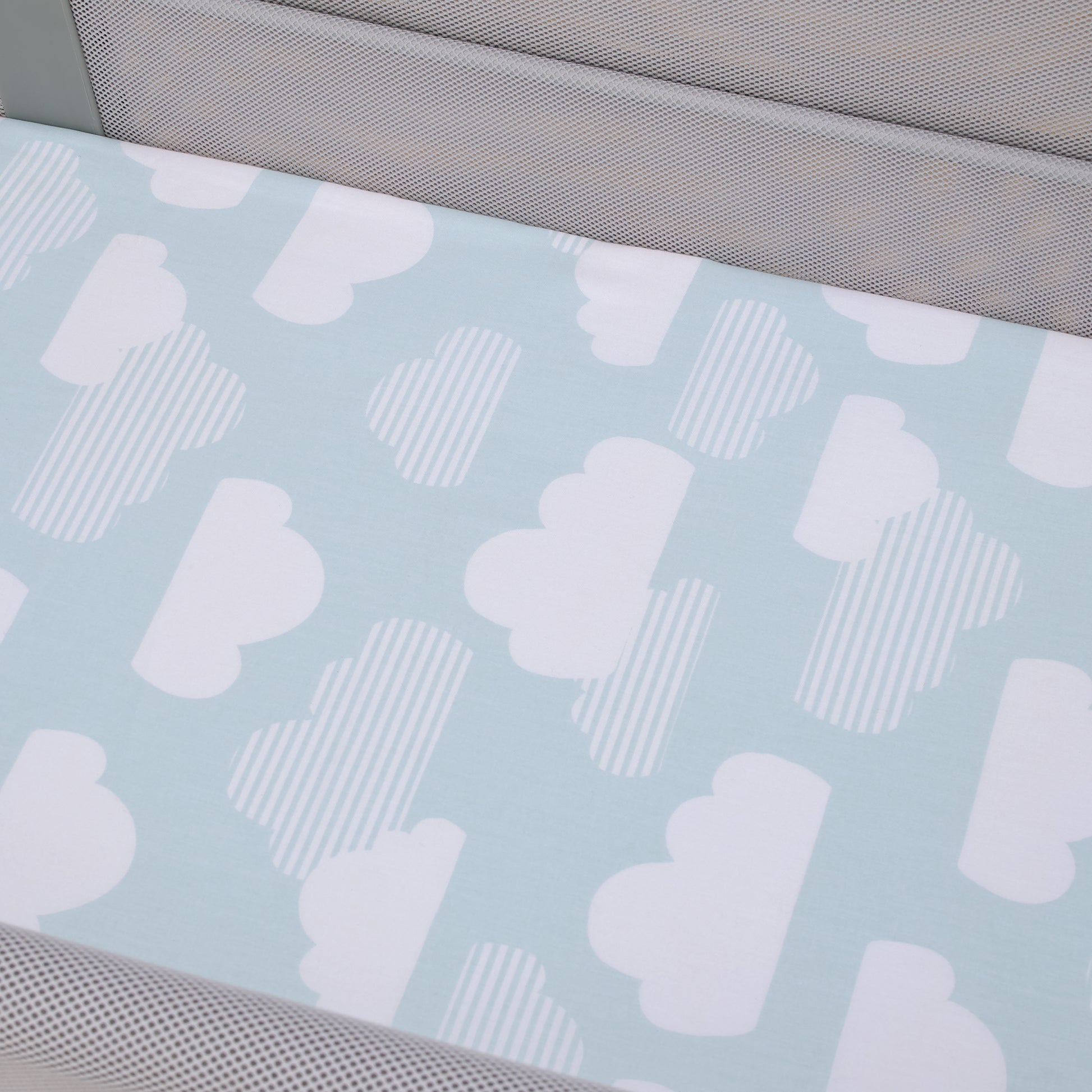 Skip Hop Cozy-Up 2-in-1 Bedside Sleeper Blue and White Clouds 100% Cotton Fitted Bassinet Sheet