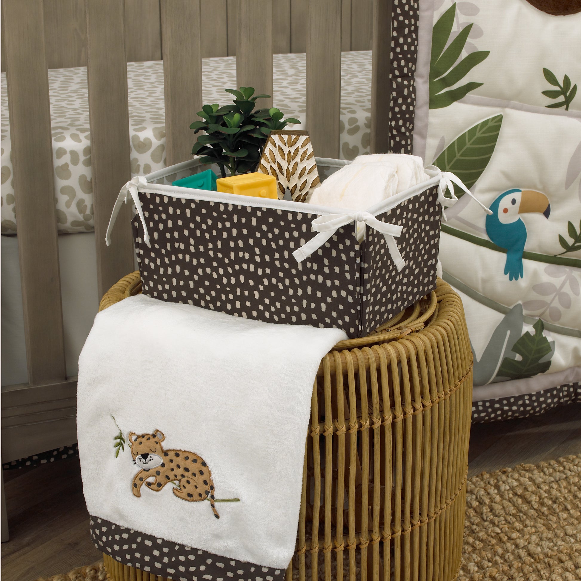 NoJo Jungle Gym Super Soft Baby Blanket with Cheetah Applique