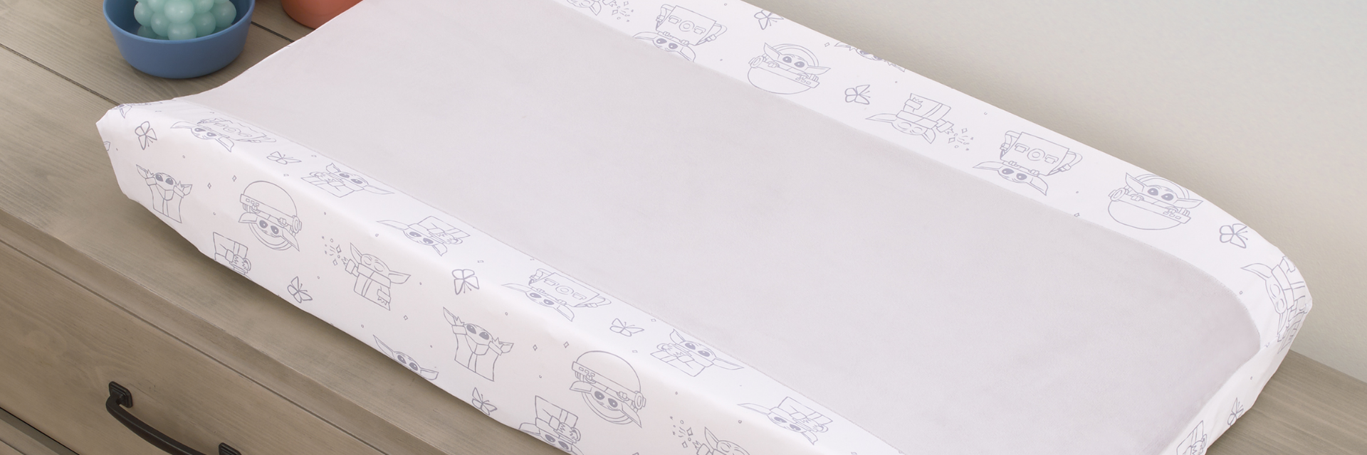 Star Wars Grogu Cutest in the Galaxy Cream and White Super Soft Contoured Changing Pad Cover