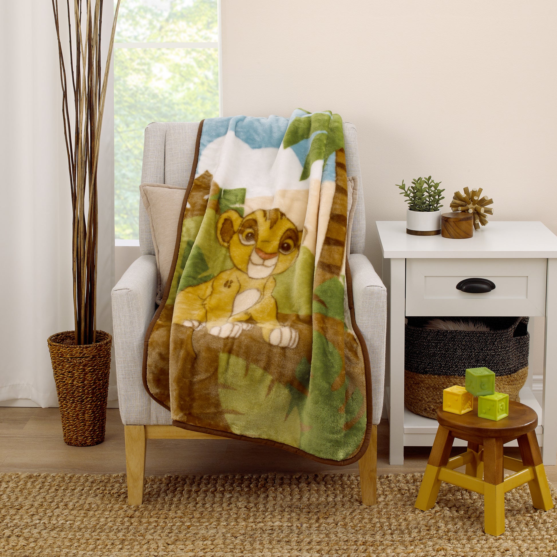 NoJo Disney Lion King Urban Jungle Luxury Plush Throw Blanket