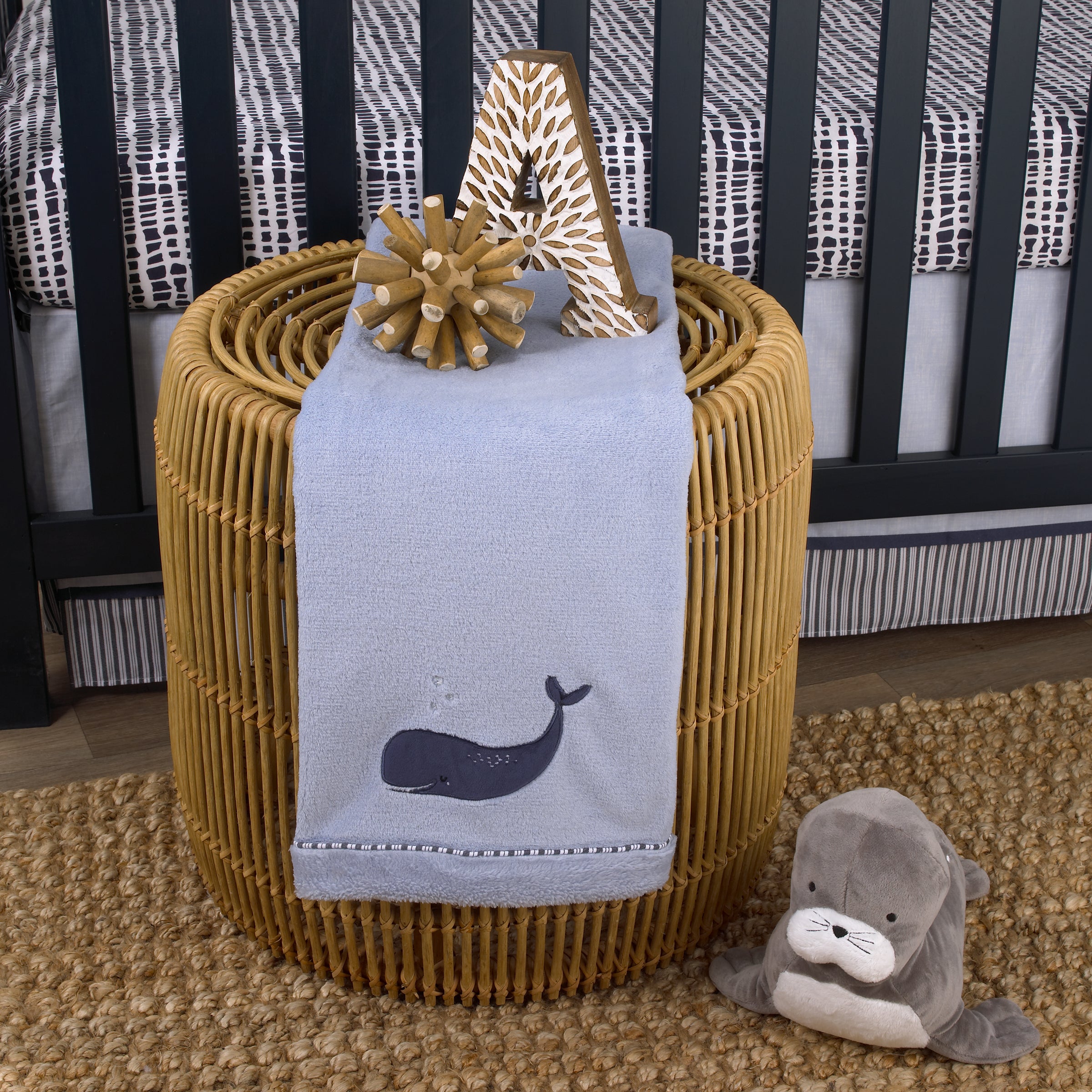 NoJo Seas The Day Blue Whale Super Soft Baby Blanket – NoJo