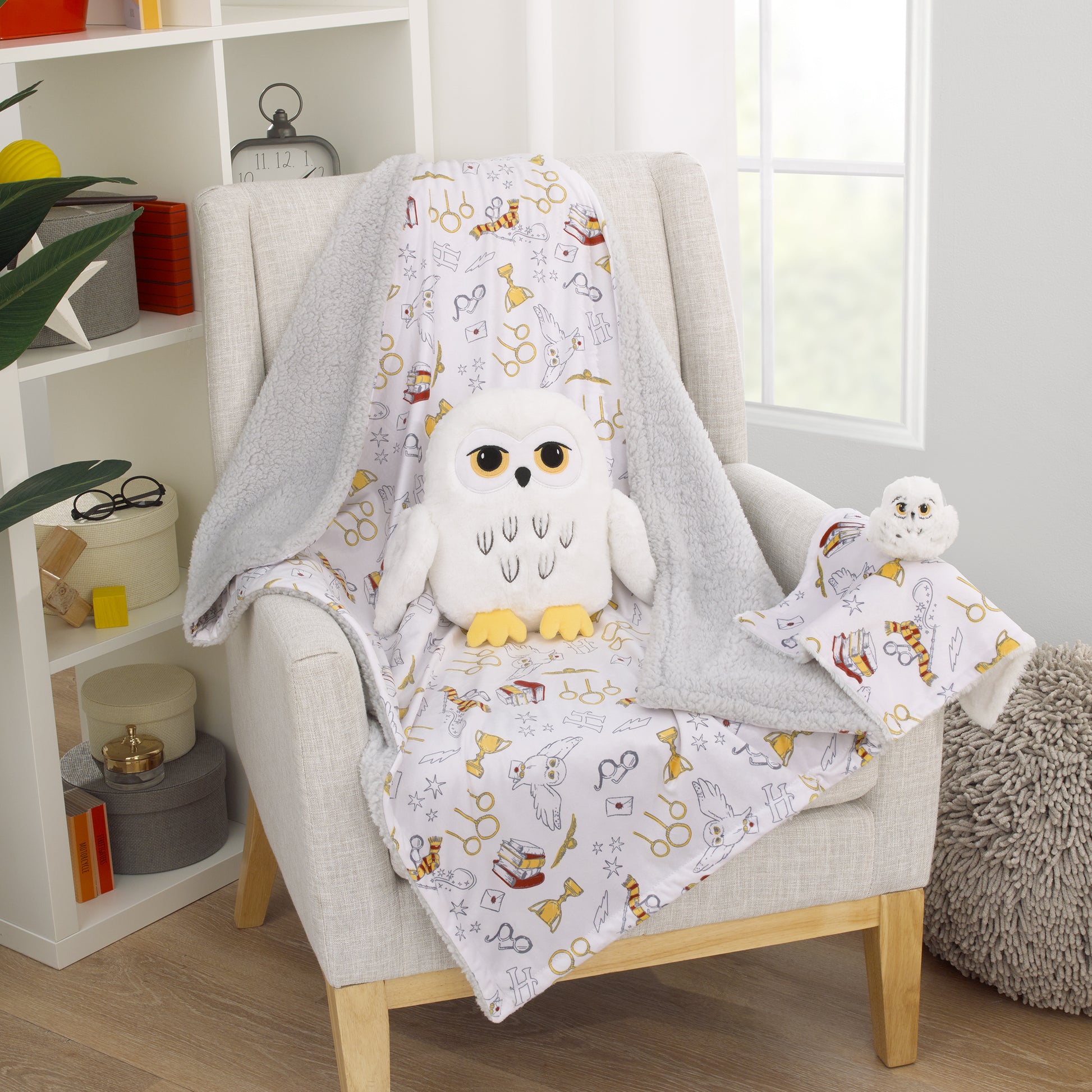 Harry Potter White, Gold, and Red Sherpa Baby Blanket