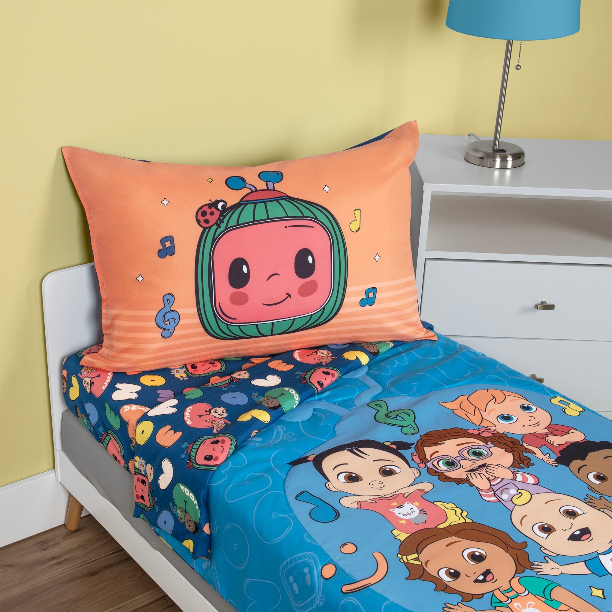NoJo CoComelon A,B,C Fun 4 Piece Toddler Bed Set - Comforter