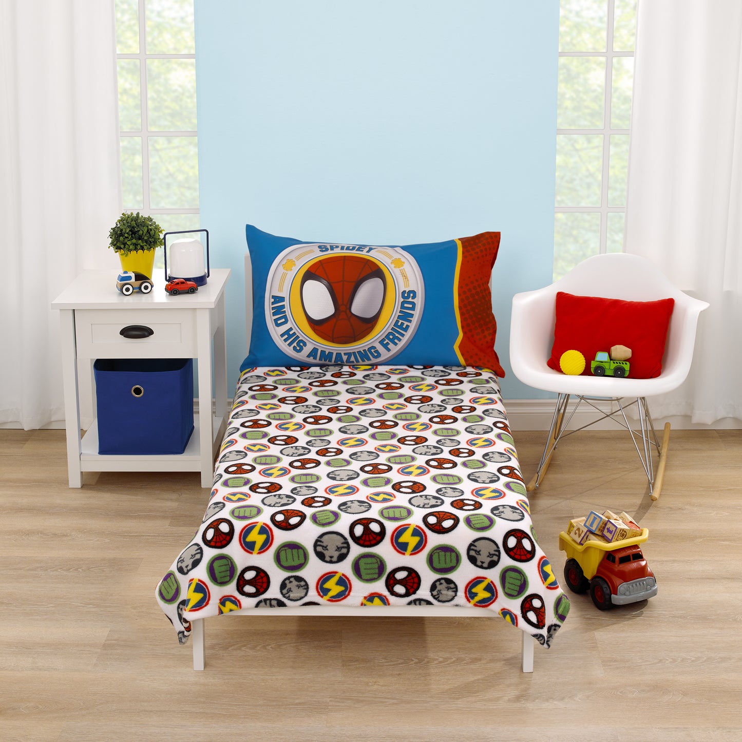 Marvel Spidey and His Amazing Friends Blue, Red, Yellow, and Green, Team Up Toddler Blanket