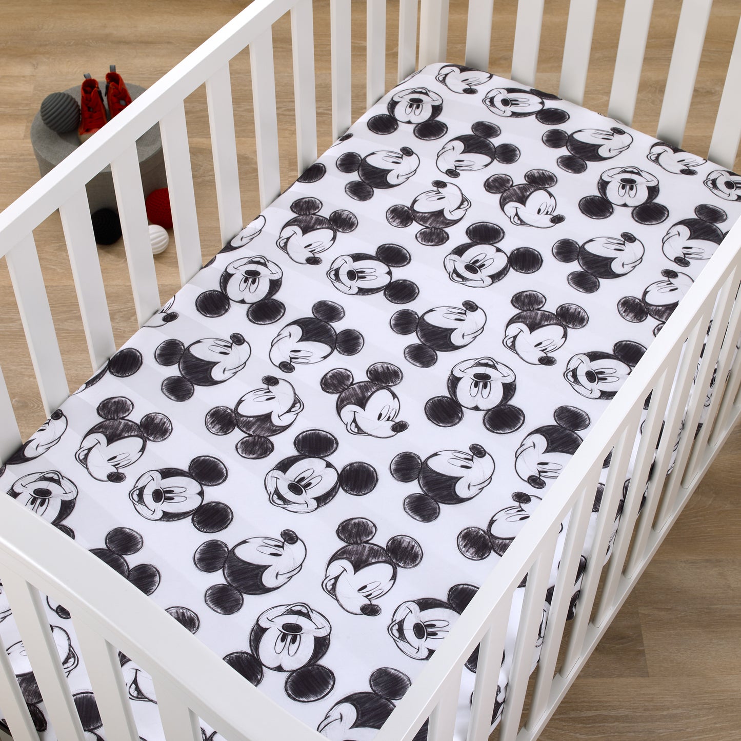 Disney Mickey Mouse - Charcoal Black and White Smiling Mickey Mouse Nursery Fitted Crib Sheet