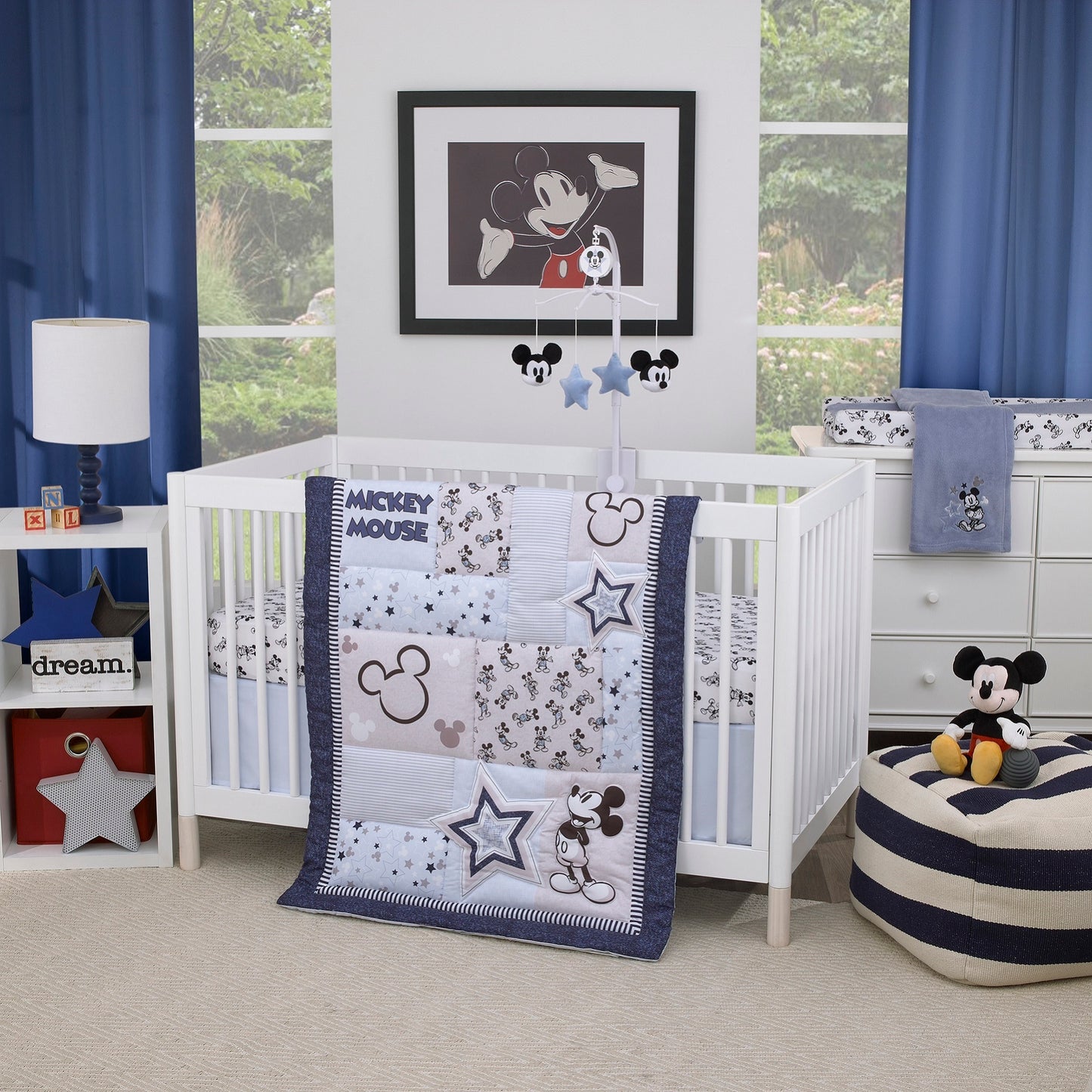 Disney Mickey Mouse - Timeless Mickey White and Black Fitted Crib Sheet