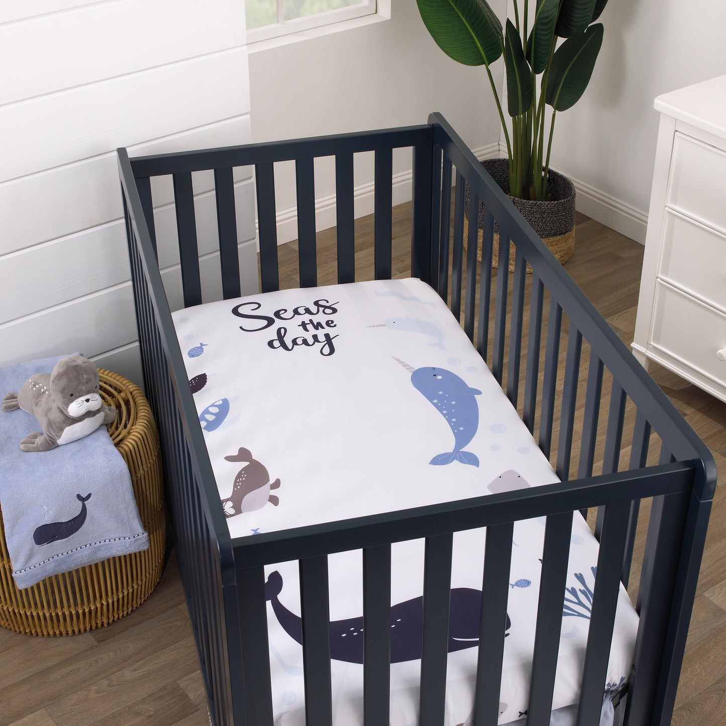 NoJo Seas The Day Multi Sea Animals Blue and White 100% Cotton Photo Op Fitted Crib Sheet