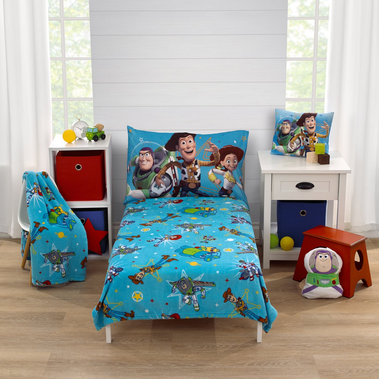 Disney Toy Story It's Play Time Blue, Green, Red and Yellow Woody, Buzz and The Toys Super Soft Toddler Blanket